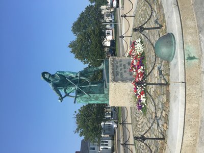 Memorial to lost seamen.