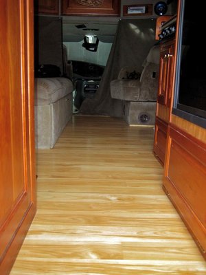 Floor finished fwd.jpg