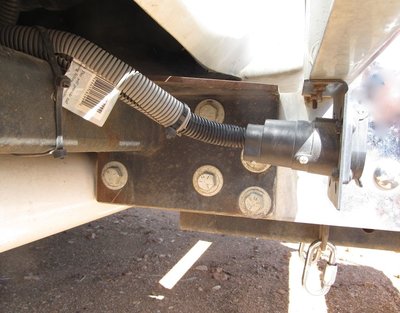 Trailer 7-way connector back.jpg