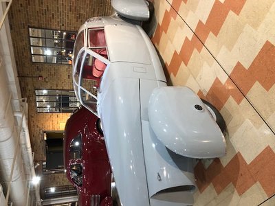 George Jetson’s briefcase car?