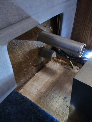 11 view of vent in outer wall.jpg