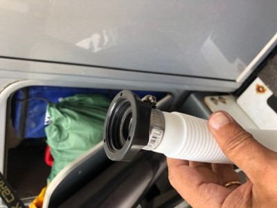 alpacka hose fitting.jpg