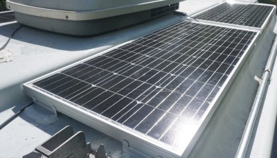 Panels on drivers side - 2.jpg