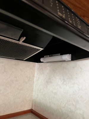 stove light.jpg