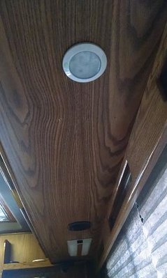 led-cabinet-off.jpg